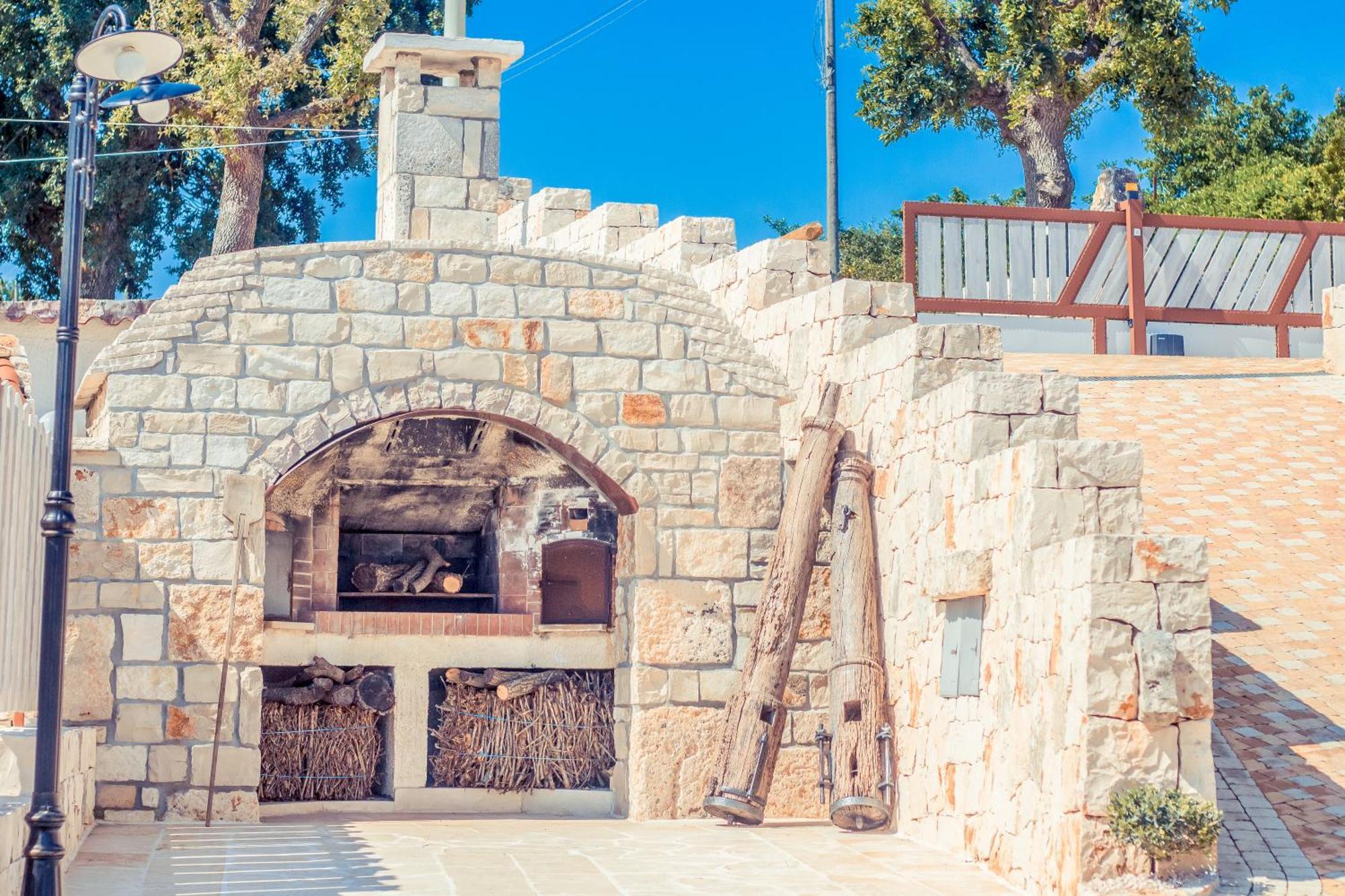 Вилла Navolte Trulli E Quiete Con Piscina Локоротондо Экстерьер фото