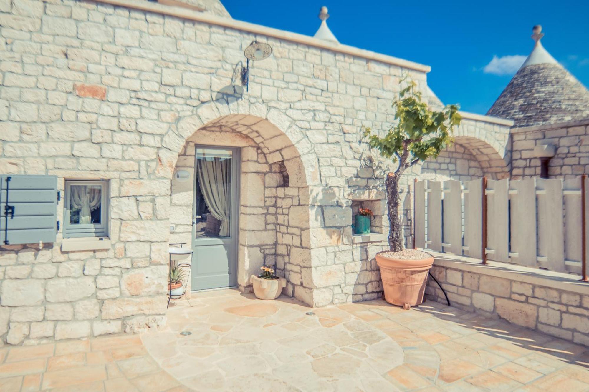 Вилла Navolte Trulli E Quiete Con Piscina Локоротондо Экстерьер фото