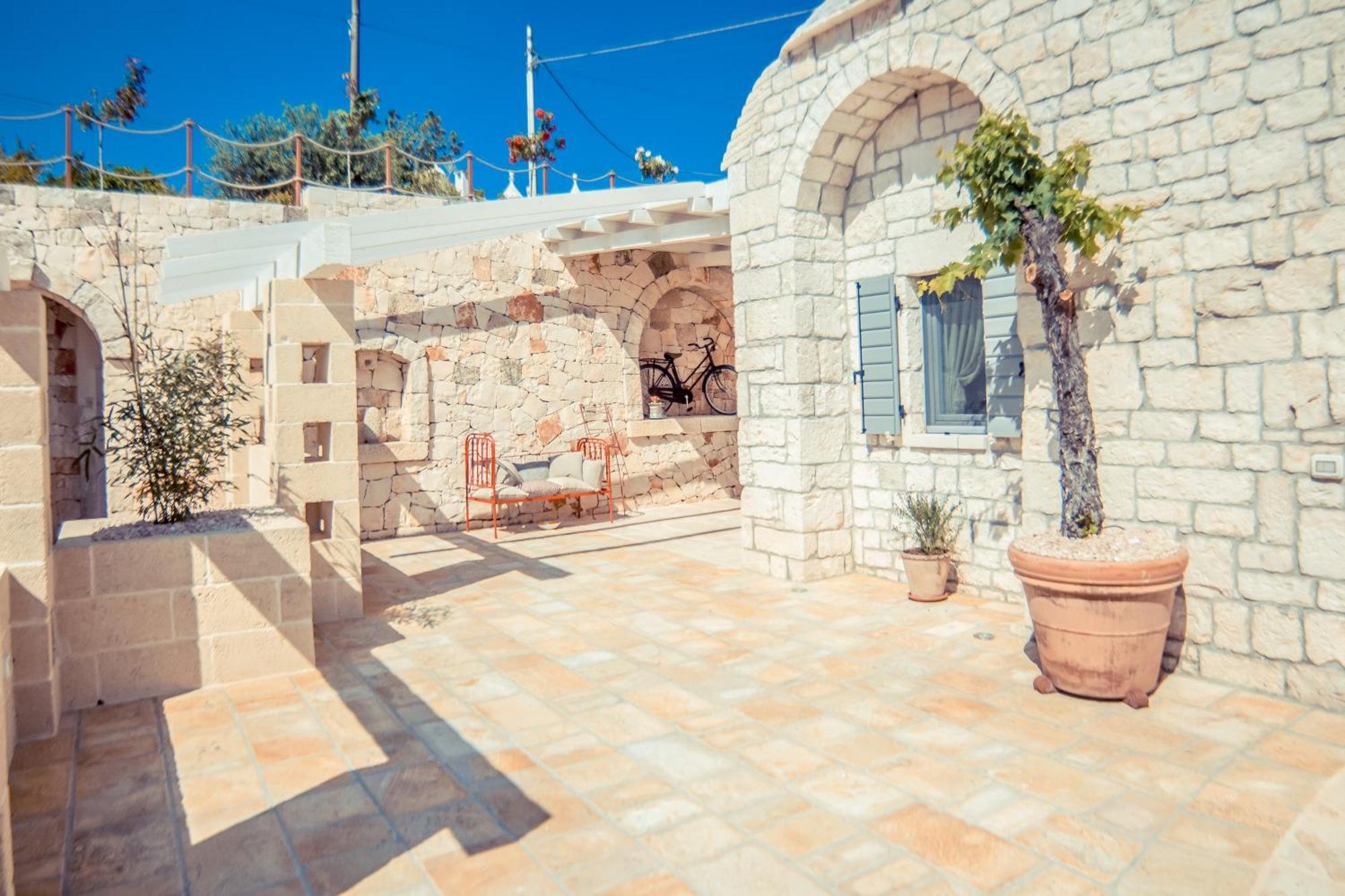 Вилла Navolte Trulli E Quiete Con Piscina Локоротондо Экстерьер фото